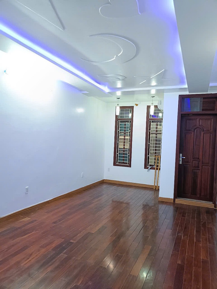 BÁN NHÀ 5 TẦNG KHU NHÀ Ở CAO CẤP – 94 TRẦN PHÚ, NGÔ QUYỀN, HẢI PHÒNG